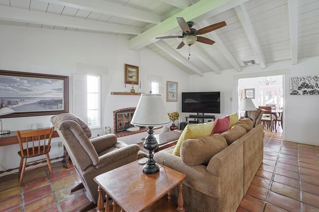 817 Margarita - Photo 3