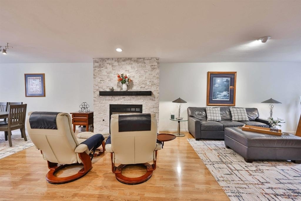 850 C Avenue - Photo 0