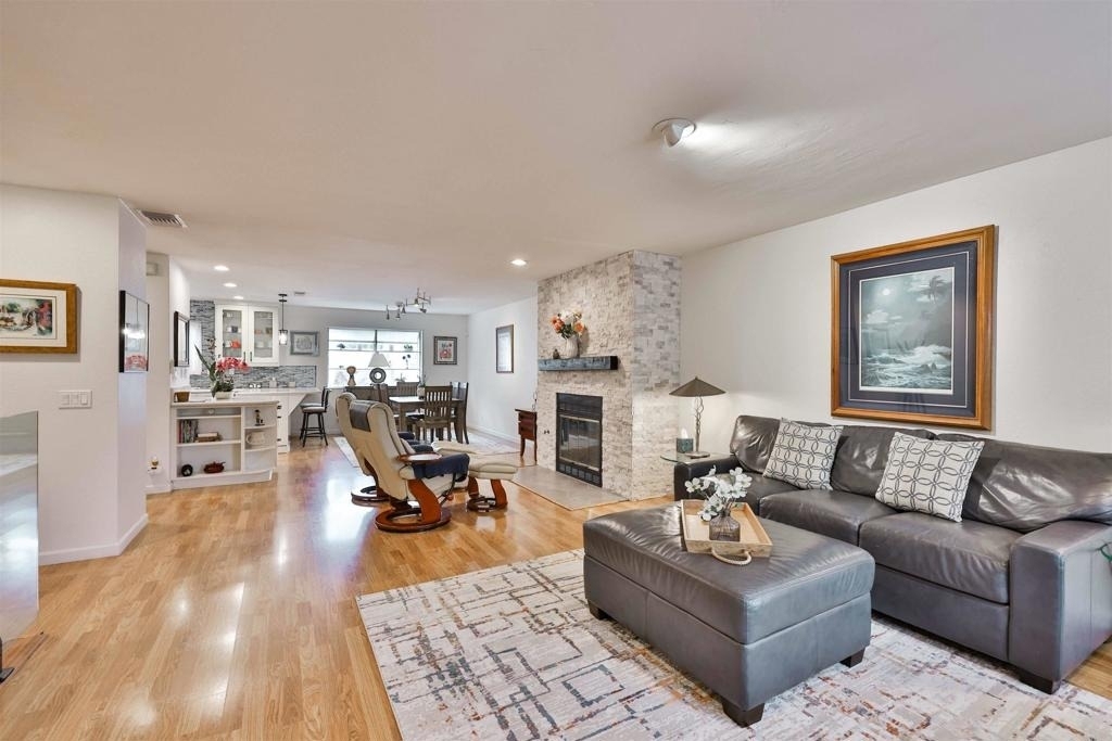 850 C Avenue - Photo 3