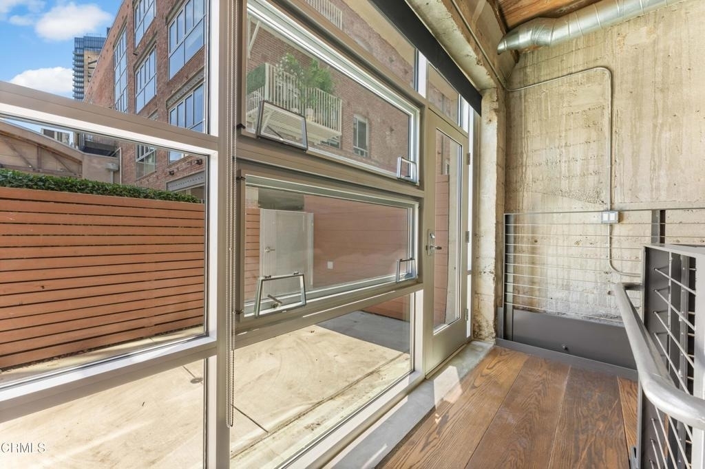 530 S Hewitt Street - Photo 22