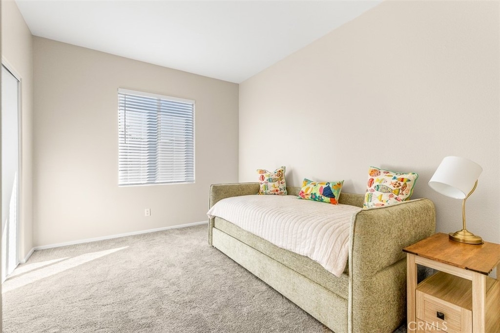 638 Sumner - Photo 12