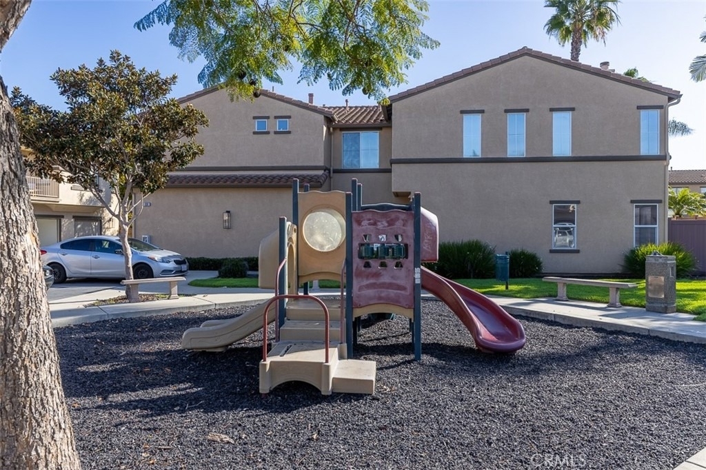 638 Sumner - Photo 16
