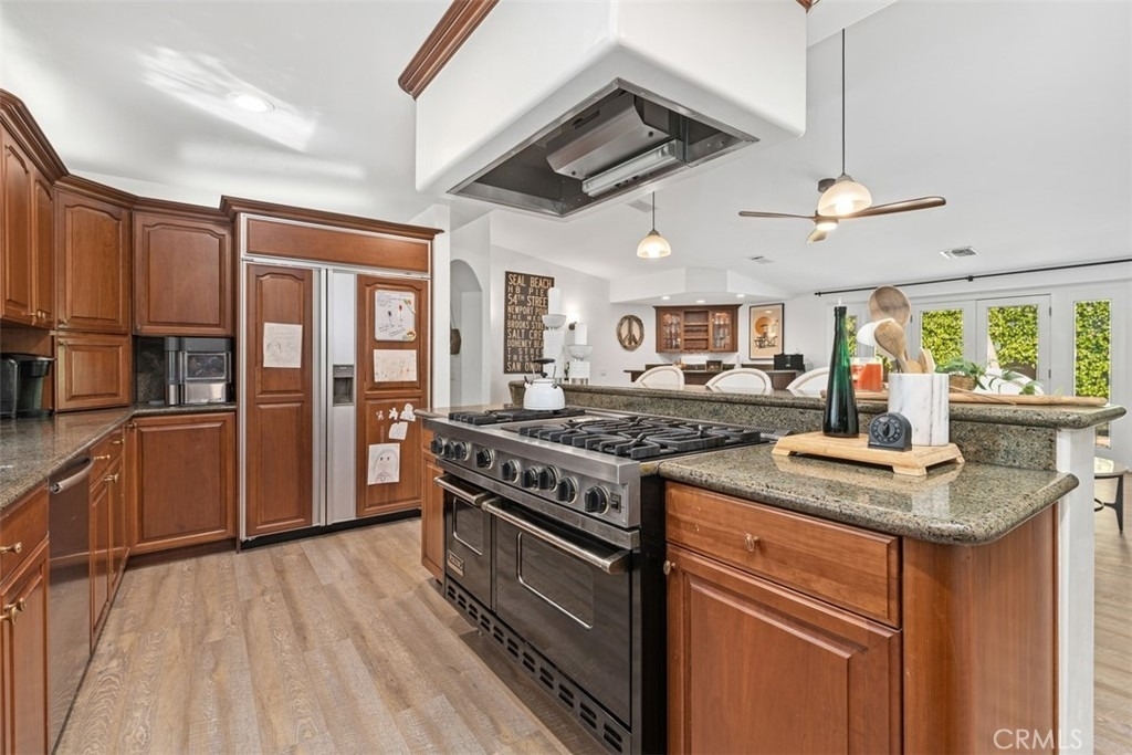 600 Cliff Drive - Photo 19