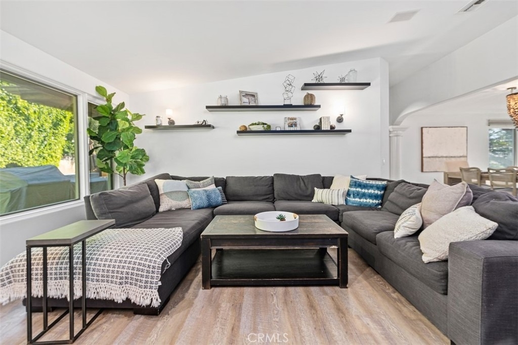 600 Cliff Drive - Photo 7