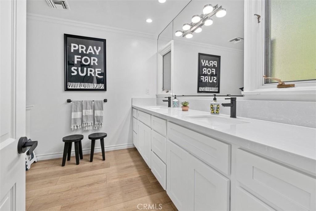 600 Cliff Drive - Photo 33