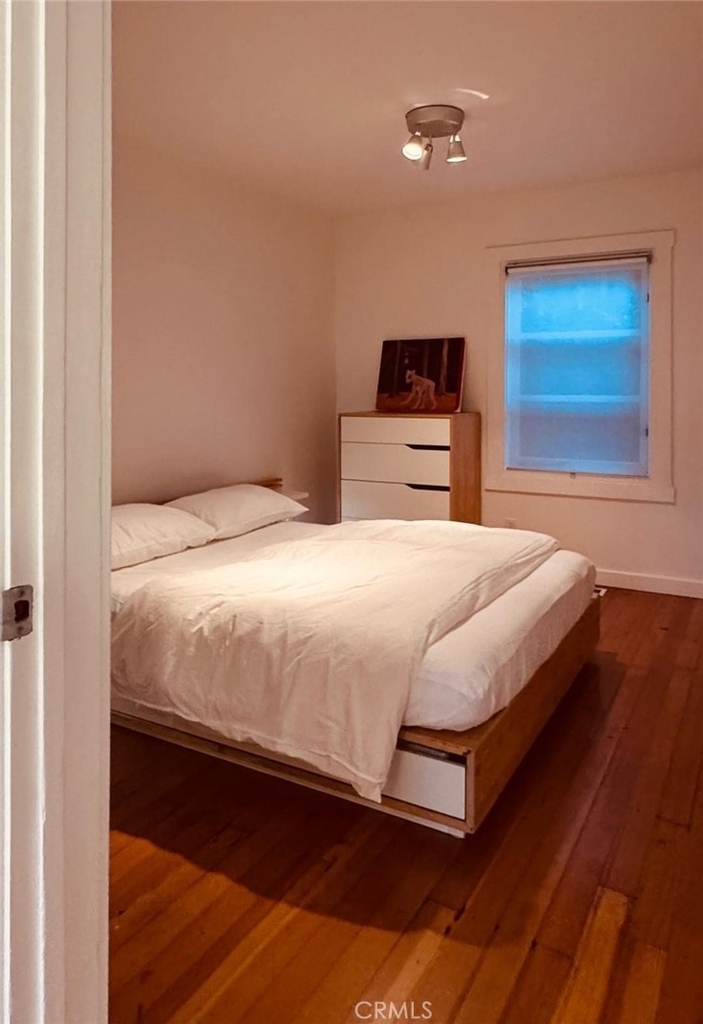645 Thalia Street - Photo 4