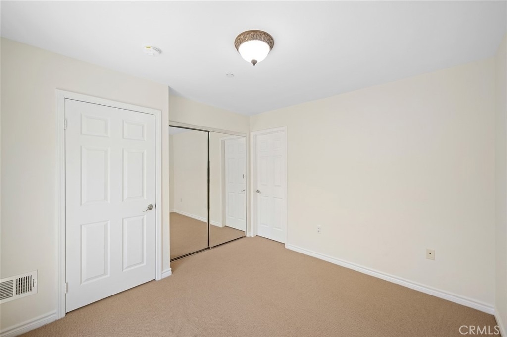 345 W Loraine Street - Photo 24