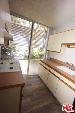 11133 Rose Avenue - Photo 19