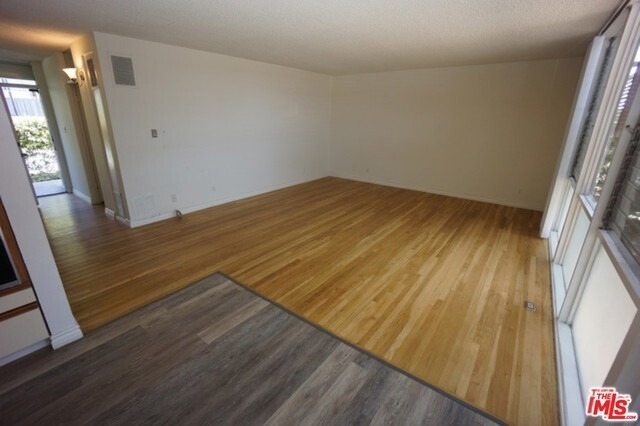 11133 Rose Avenue - Photo 15