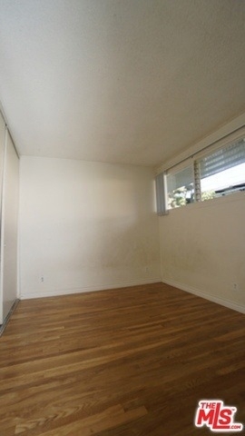 11133 Rose Avenue - Photo 3