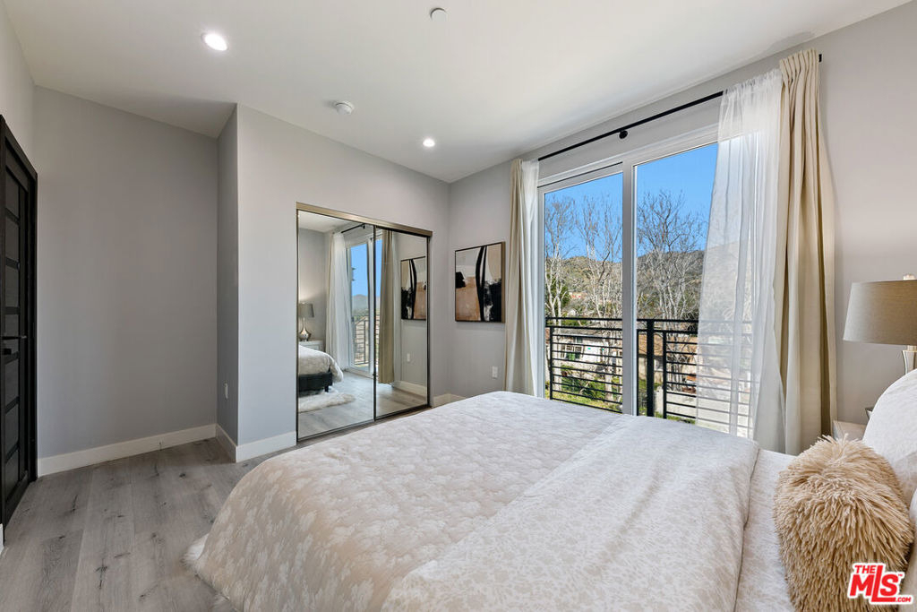 15106 Roxford St - Photo 9