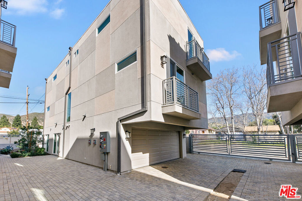 15106 Roxford St - Photo 19