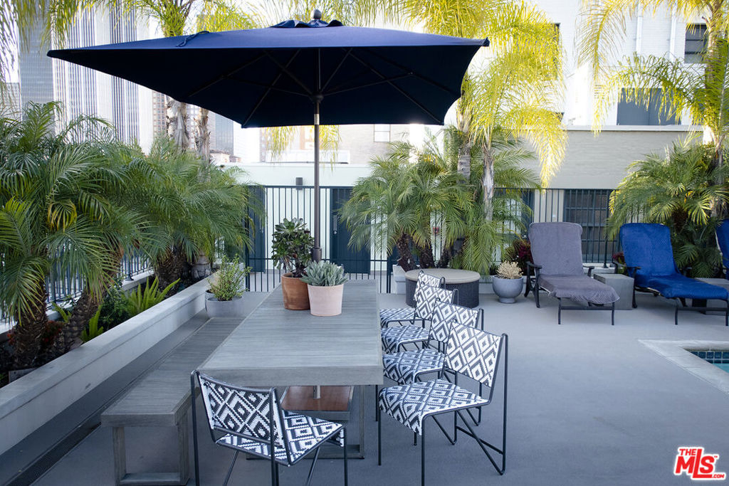 315 W 5th Street - Photo 19