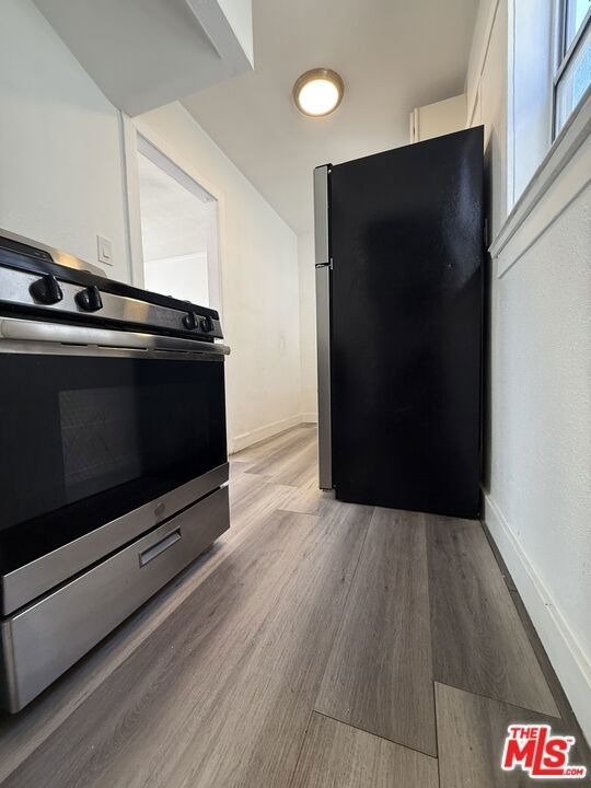 2235 W 14th Street - Photo 4