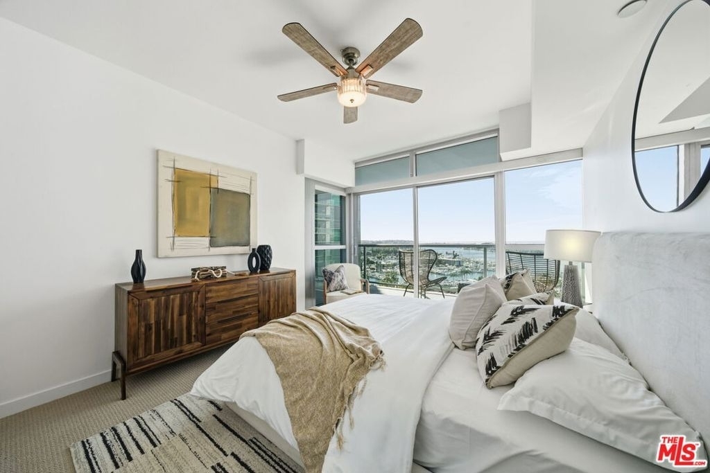 13650 Marina Pointe Drive - Photo 23