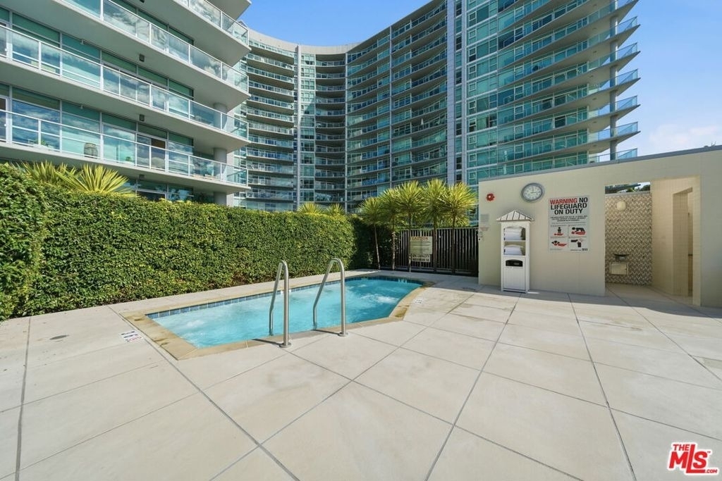 13650 Marina Pointe Drive - Photo 62