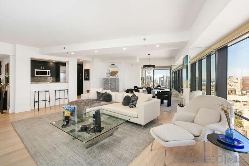 200 Harbor Dr. - Photo 2