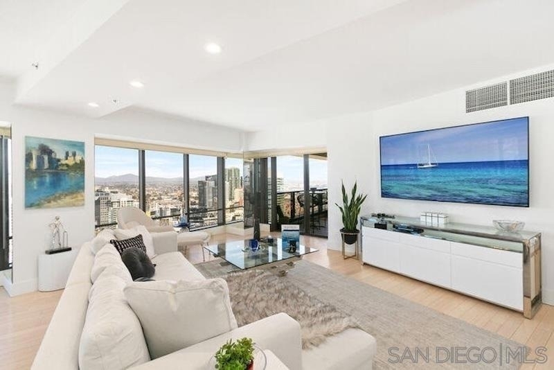 200 Harbor Dr. - Photo 1
