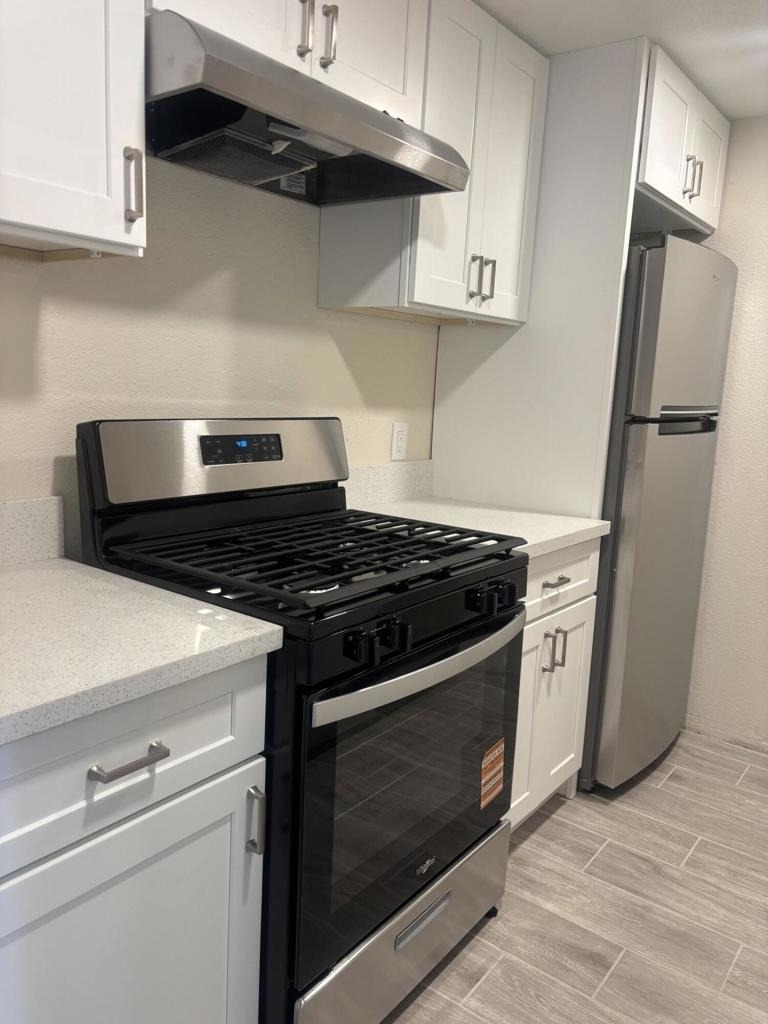 74800 Sheryl Avenue - Photo 8