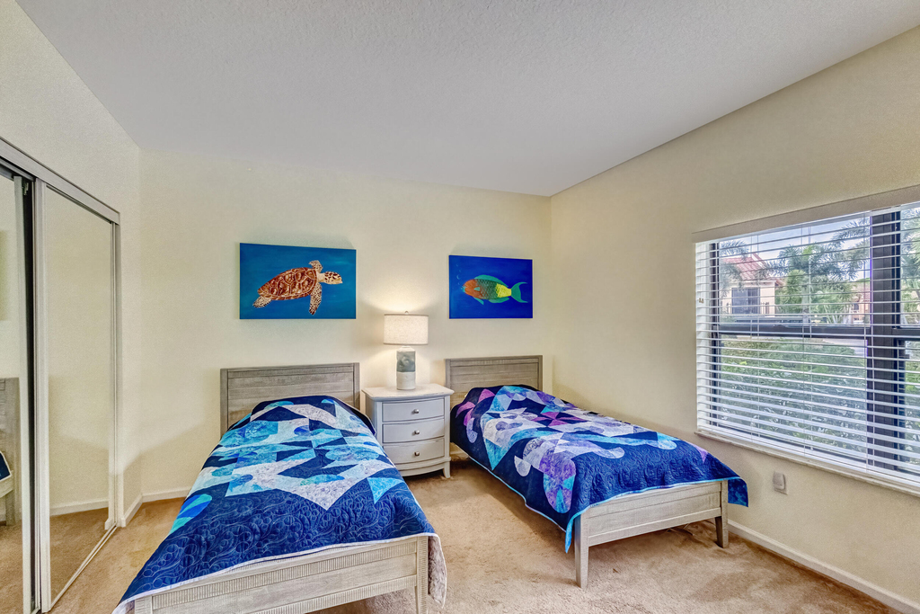 200 Uno Lago Drive - Photo 23