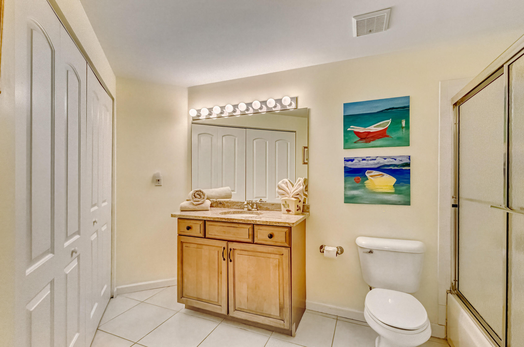 200 Uno Lago Drive - Photo 25