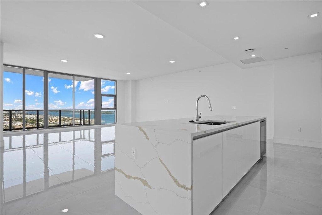 220 Lake Shore Drive - Photo 7