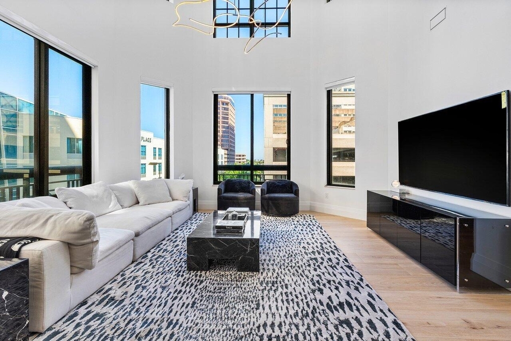 801 S Olive Avenue - Photo 8