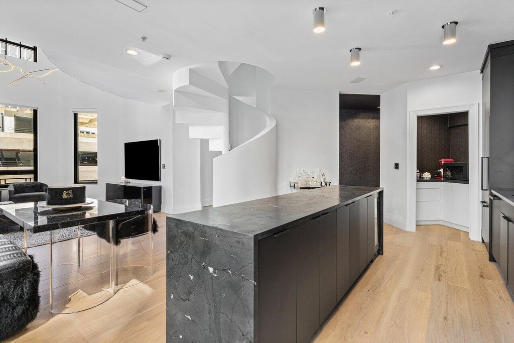 801 S Olive Avenue - Photo 5