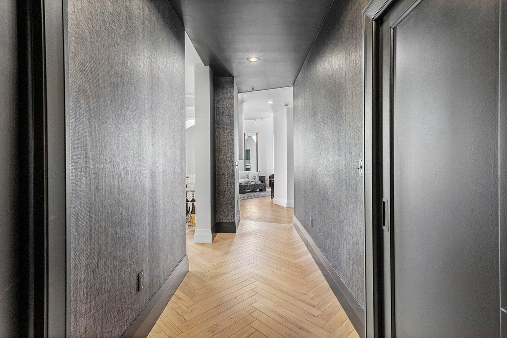 801 S Olive Avenue - Photo 2