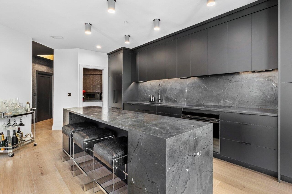 801 S Olive Avenue - Photo 6