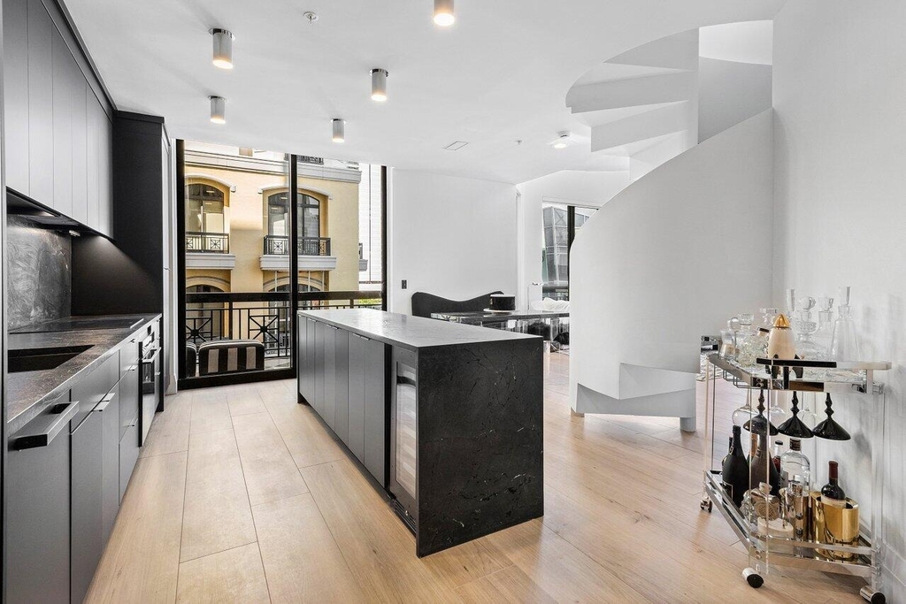 801 S Olive Avenue - Photo 4