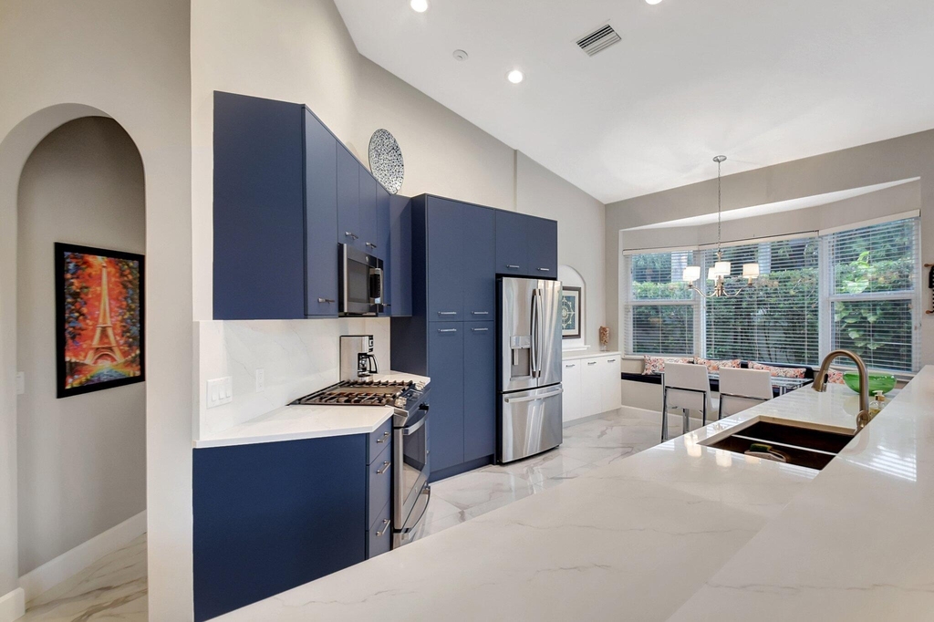 8180 Sandpiper Way - Photo 2