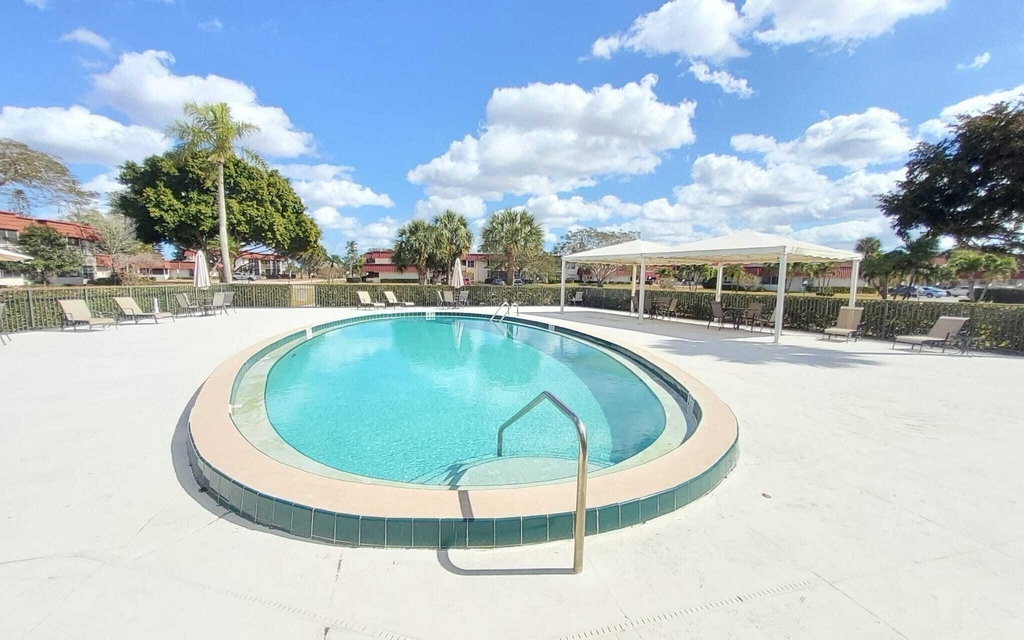 12003 Poinciana Boulevard - Photo 7