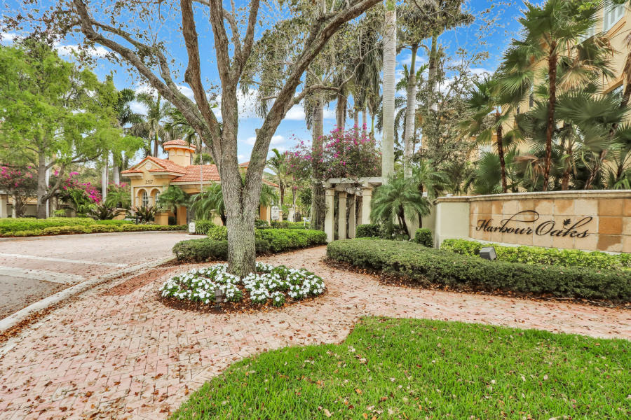11860 Valencia Gardens Avenue - Photo 30