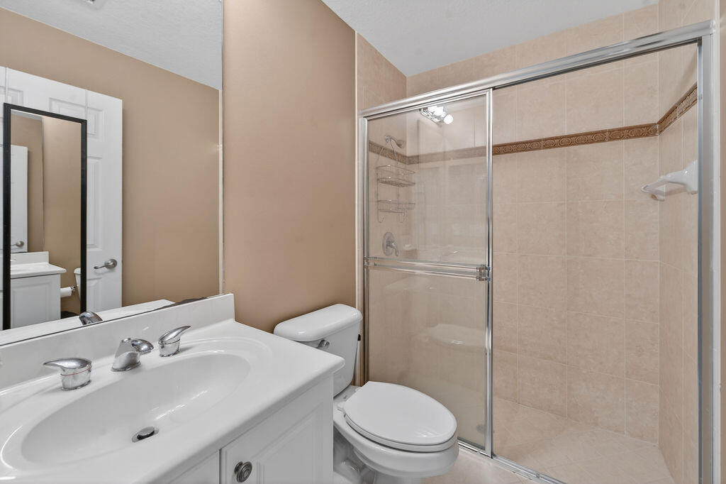 11860 Valencia Gardens Avenue - Photo 24