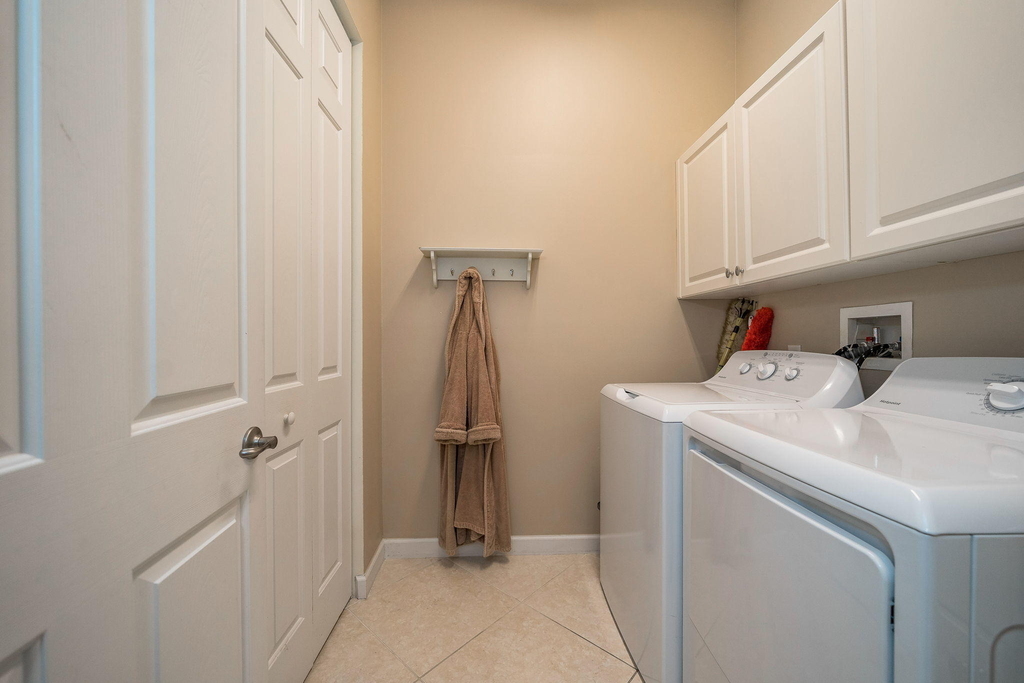 11860 Valencia Gardens Avenue - Photo 26