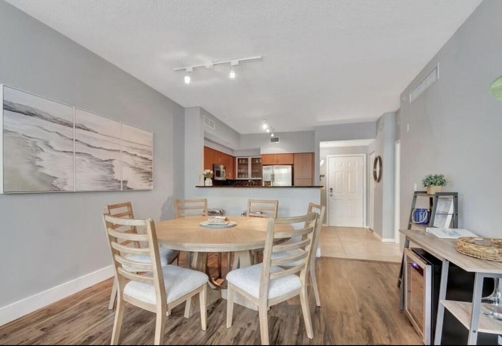 804 E Windward Way - Photo 23