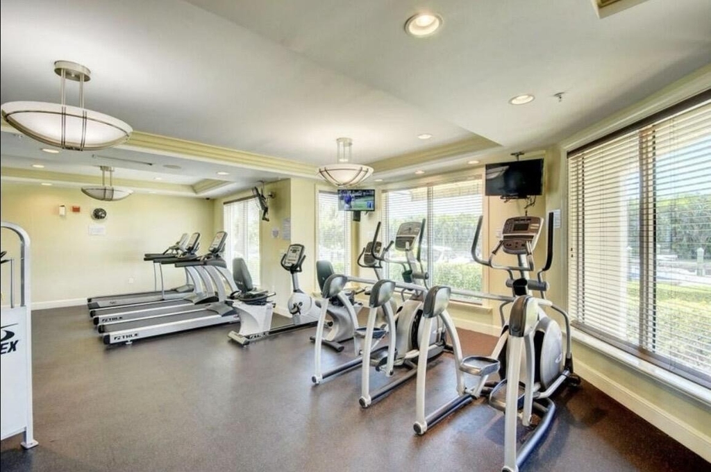 804 E Windward Way - Photo 7