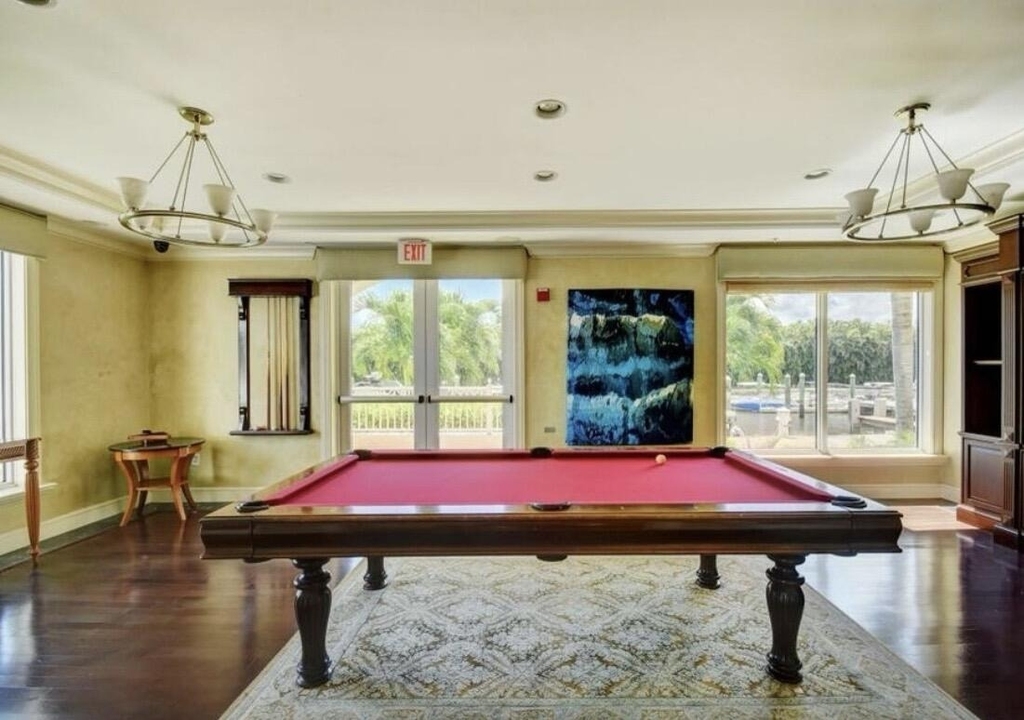 804 E Windward Way - Photo 2