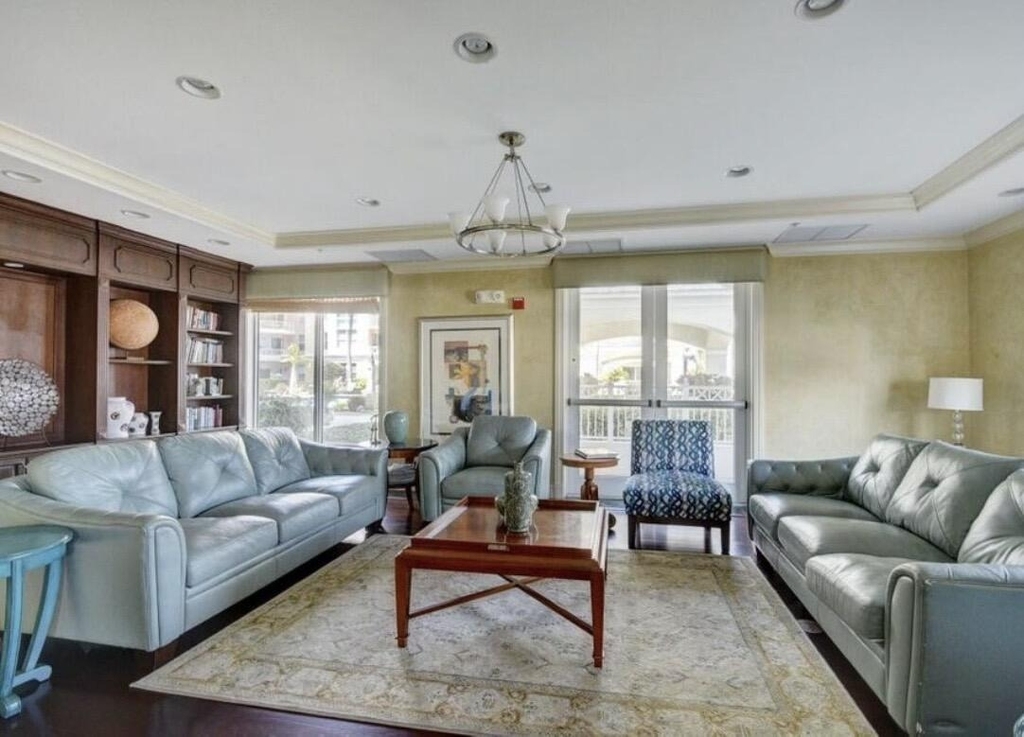 804 E Windward Way - Photo 6
