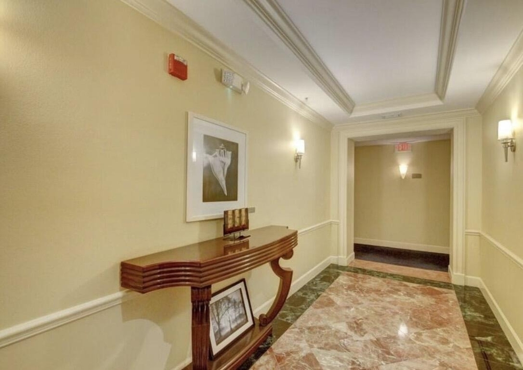 804 E Windward Way - Photo 11