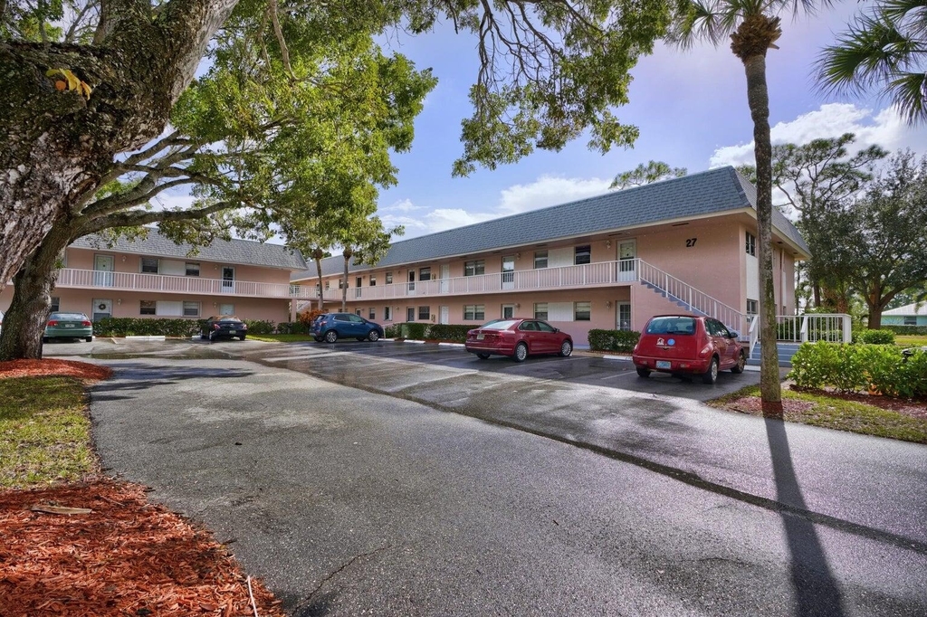 18081 Se Country Club Drive - Photo 15
