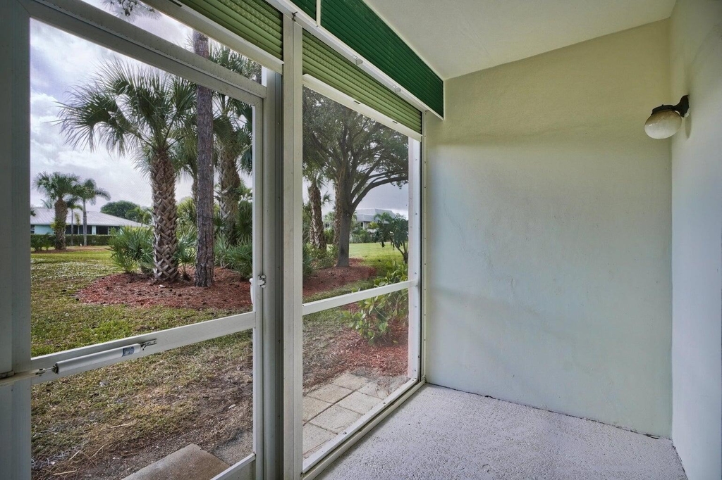 18081 Se Country Club Drive - Photo 3