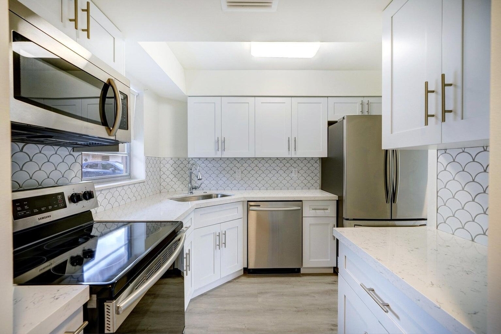 18081 Se Country Club Drive - Photo 9