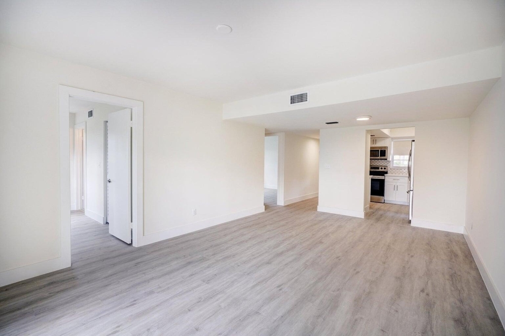 18081 Se Country Club Drive - Photo 10