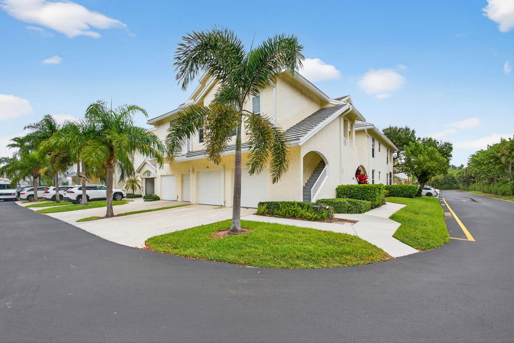 1609 Mizzenmast Way - Photo 2