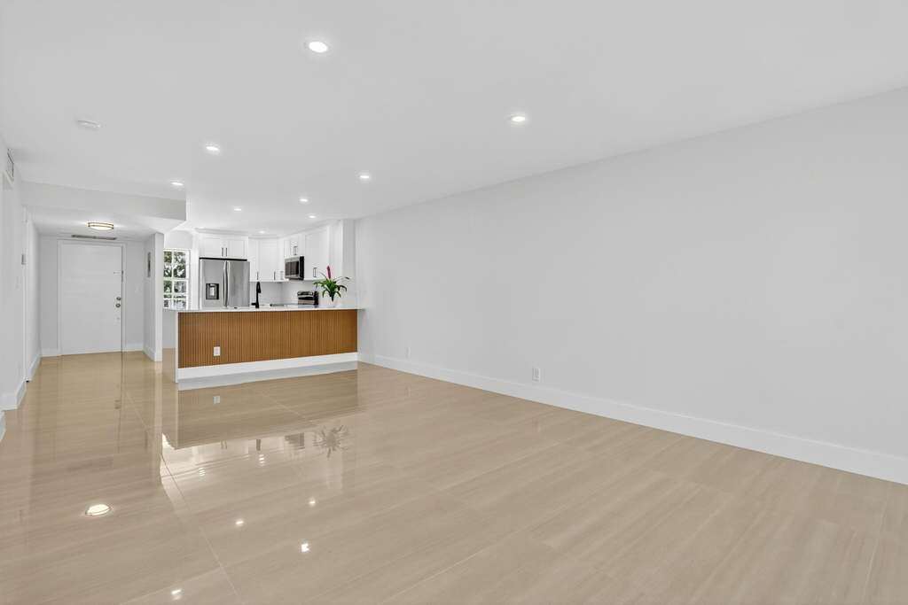 2651 S Palm Aire Drive S - Photo 3