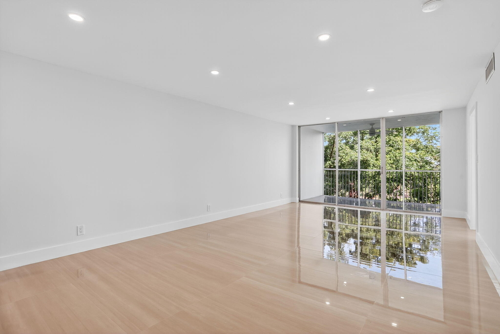 2651 S Palm Aire Drive S - Photo 7