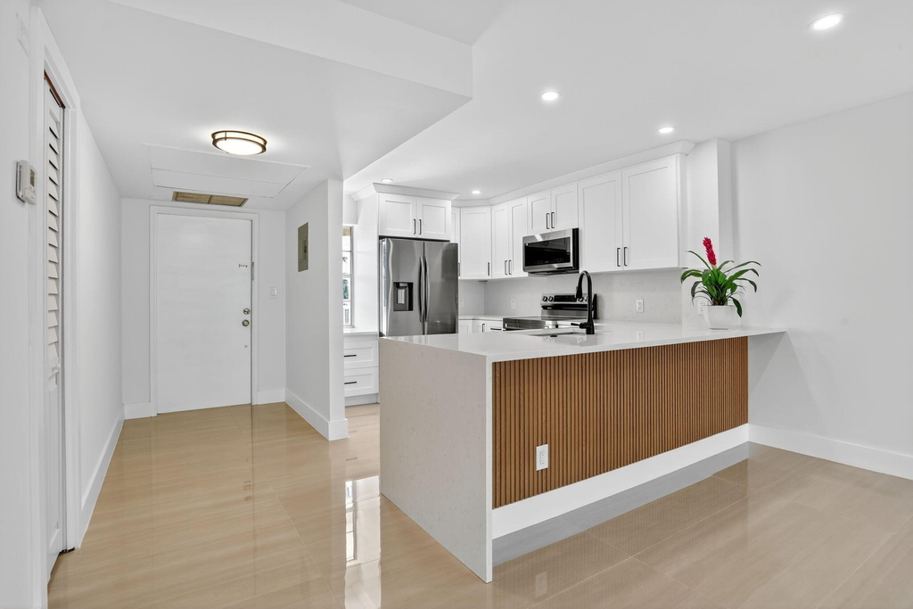 2651 S Palm Aire Drive S - Photo 10