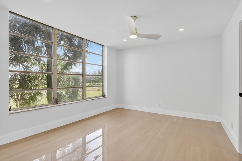 2651 S Palm Aire Drive S - Photo 18